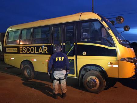 Ônibus apreendido pela PRF