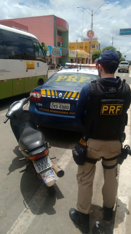 Motocicleta foi recuperada na zona urbana da cidade de Pedro II