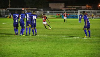 Flamengo quebra invencibilidade da equipe do altos e ganha vantagem para o último jogo da rodada.