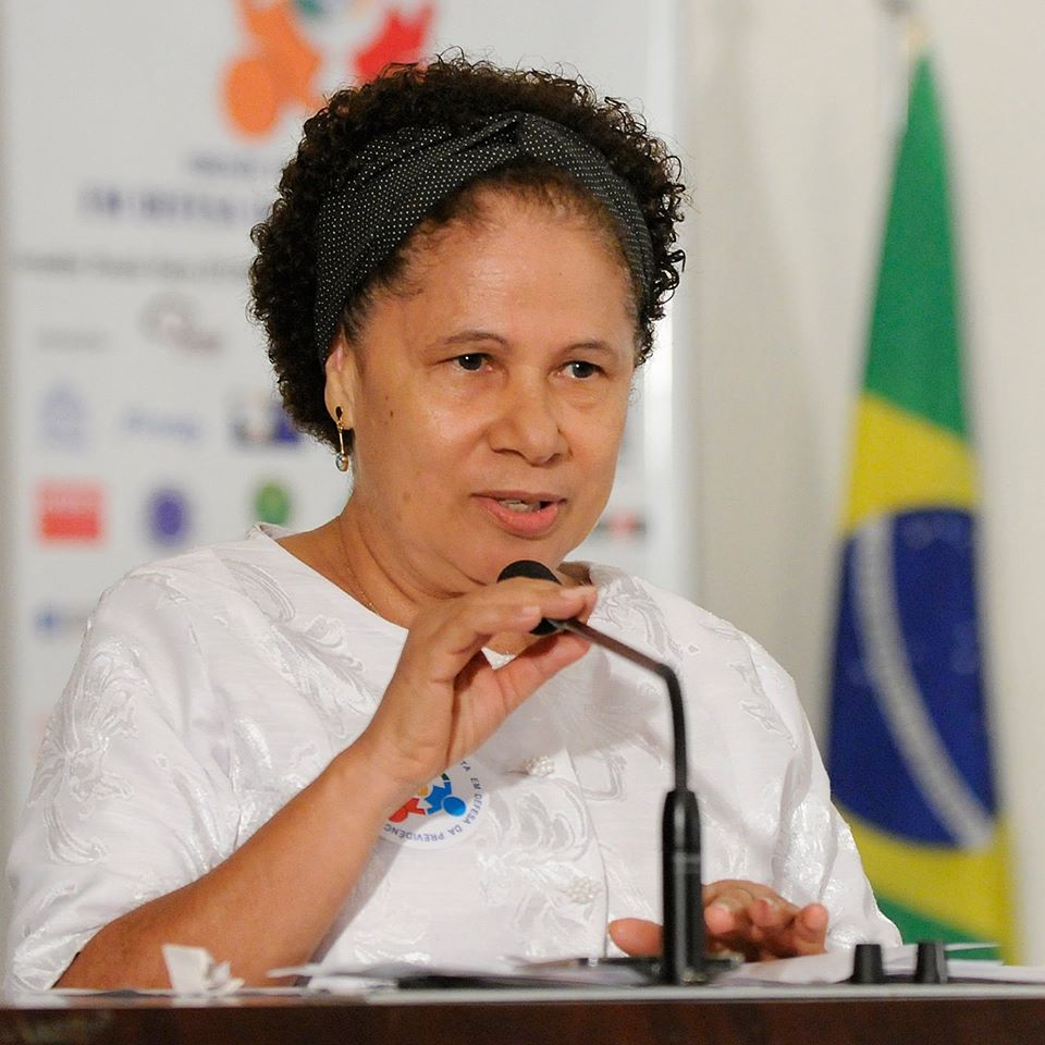 Senadora Regina Sousa