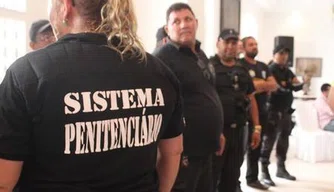 Agentes penitenciários