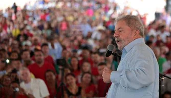 Lula em dois anos, segundo planilha recuperada pela PF, fez retirada de 13 milhões de reais.