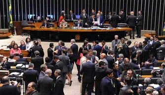 Câmara dos Deputados deve votar reforma trabalhista nesta quarta (26)