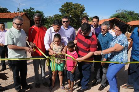 Wellington inaugura obras