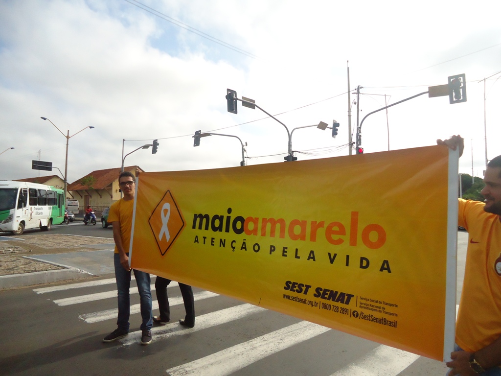 O projeto Maio Amarelo busca conscientizar motoristas a serem prudentes no trânsito.