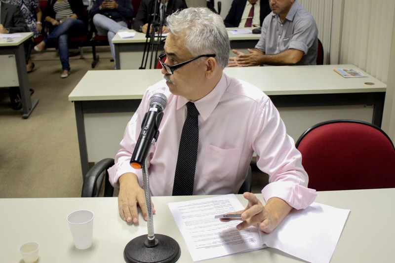 Deputado Robert Rios.