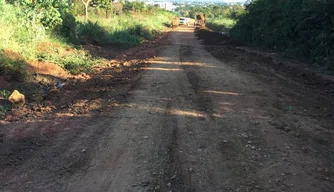 Avenida II em fase de pavimentação