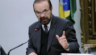 O deputado Lincoln Portela (PRB-MG) deu parecer favorável à proposta.