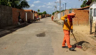 Faxina nos Bairros já recolheu mais de 6 mil toneladas de lixo em toda Teresina.