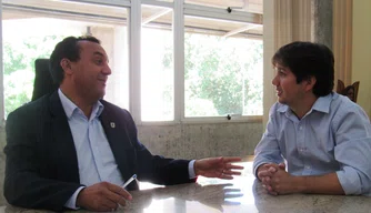 Reunião entre Samuel Silveira e Nouga Cardoso.