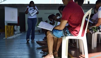 Detentos participam de revisão pré-Enem