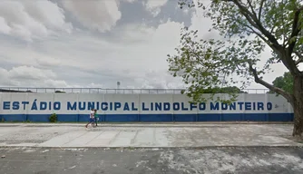 Estádio Lindolfo Monteiro