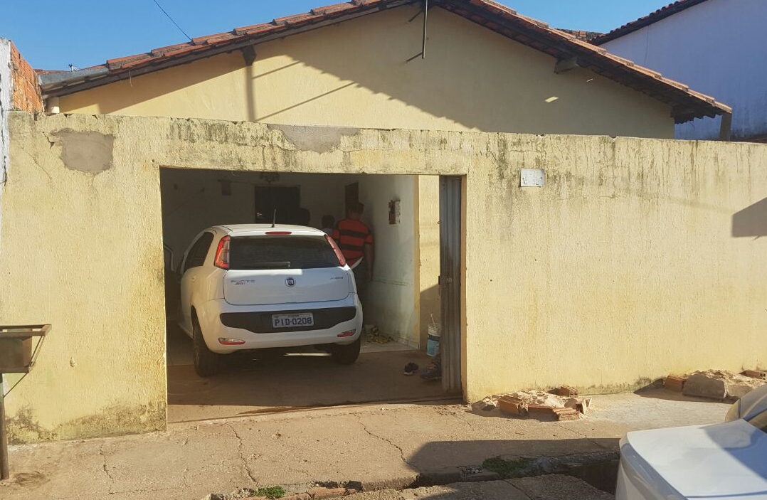 Carro roubado apreendido pelo Greco