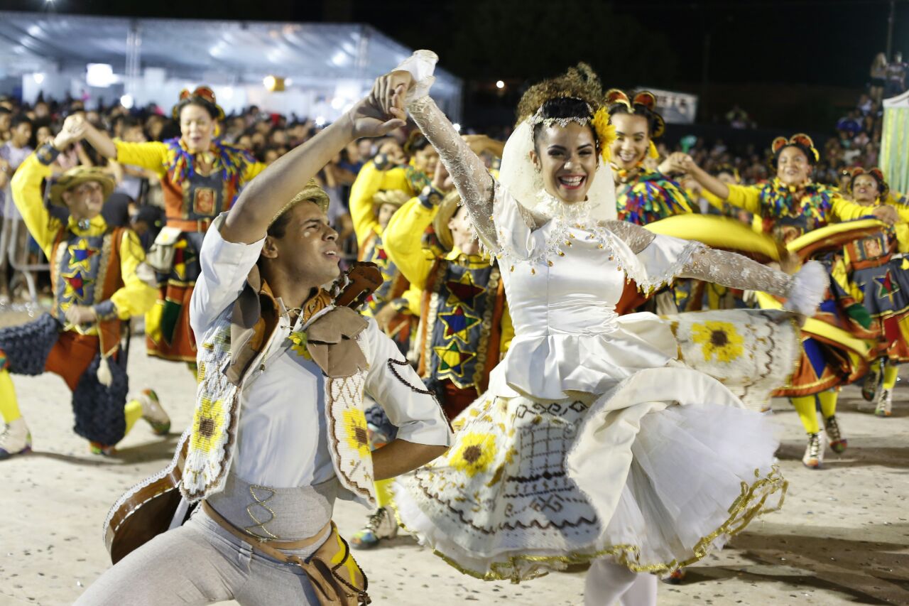 Campeãs do Nordeste disputam título nos Folguedos e quadrilha da Paraíba ganha disputa.