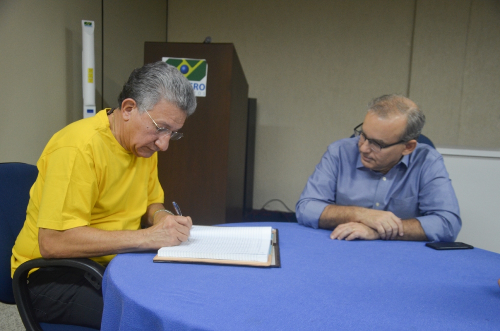 Luís Júnior assume a Prefeitura de Teresina até o dia 1º de setembro.