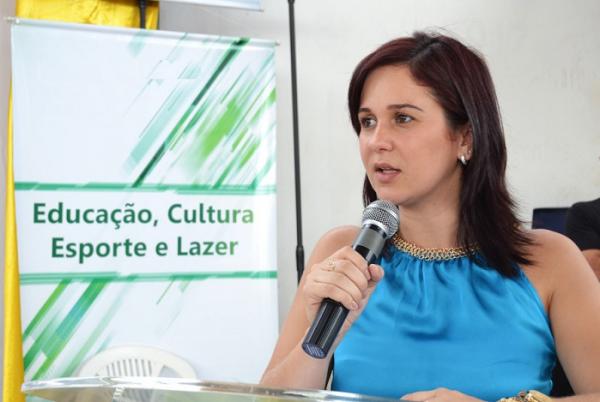 Ex-prefeita Débora Renata