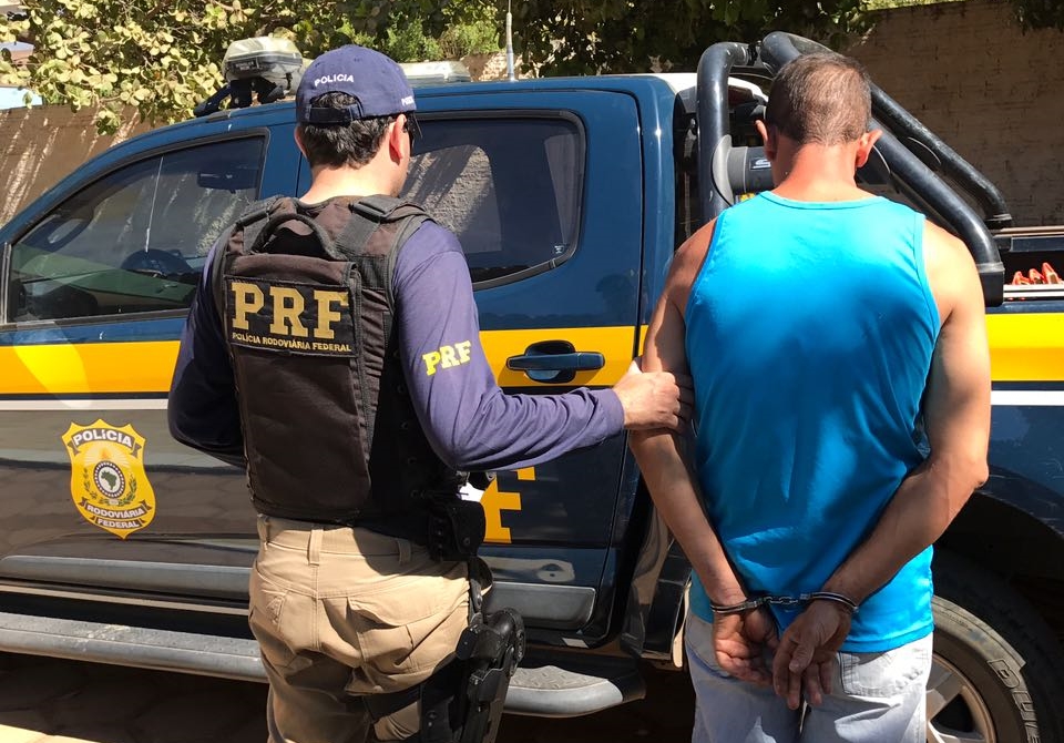 Caminhoneiro preso com drogas em Bom Jesus