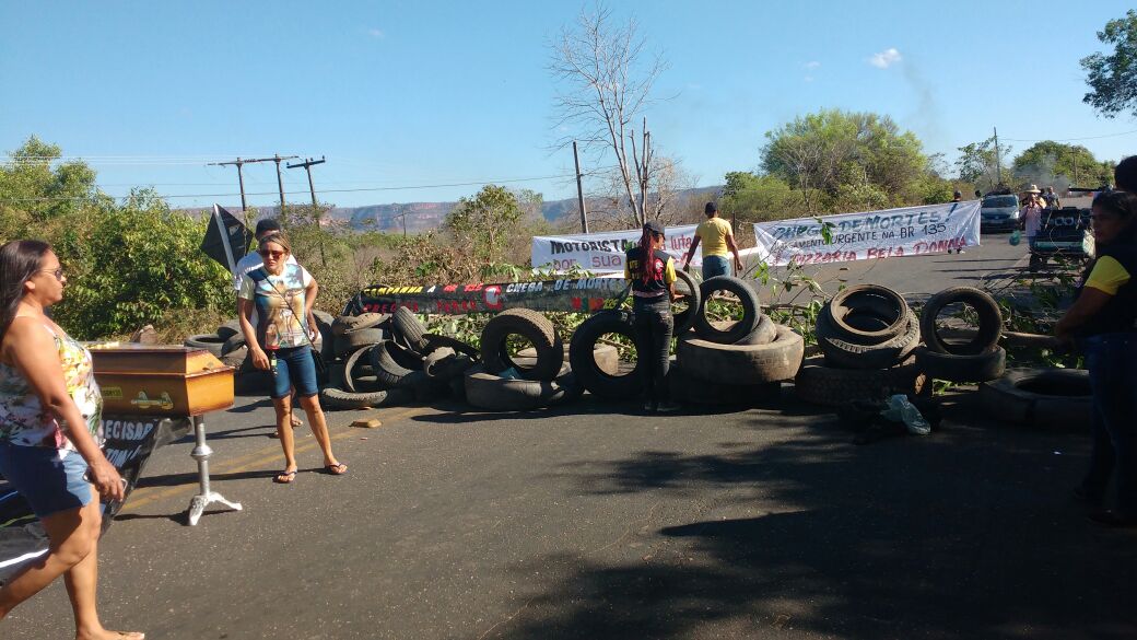 Manifestação na BR 135