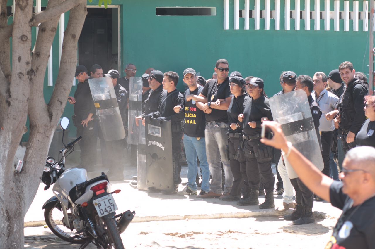 Os agentes penitenciários haviam iniciado greve no dia 11 de setembro.