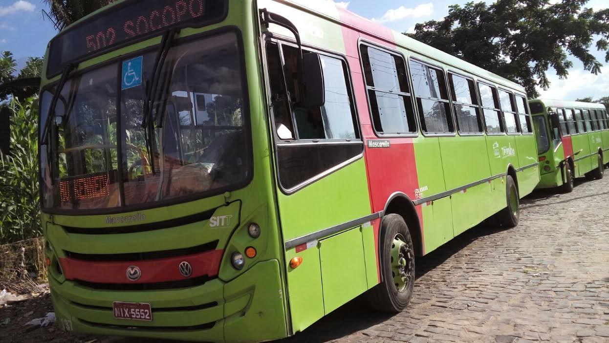 Ônibus terão paralisações no mês de outubro.