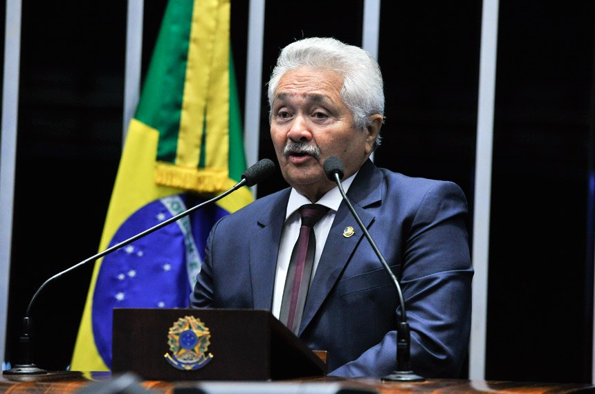 Senador Elmano Férrer (PMDB)