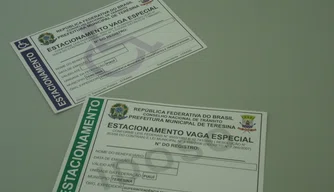 A utilização de vagas especiais necessitará do Cartão para idosos e deficientes.