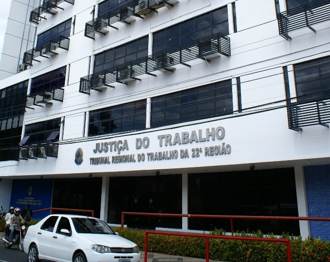 Tribunal Regional do Trabalho / TRT-PI