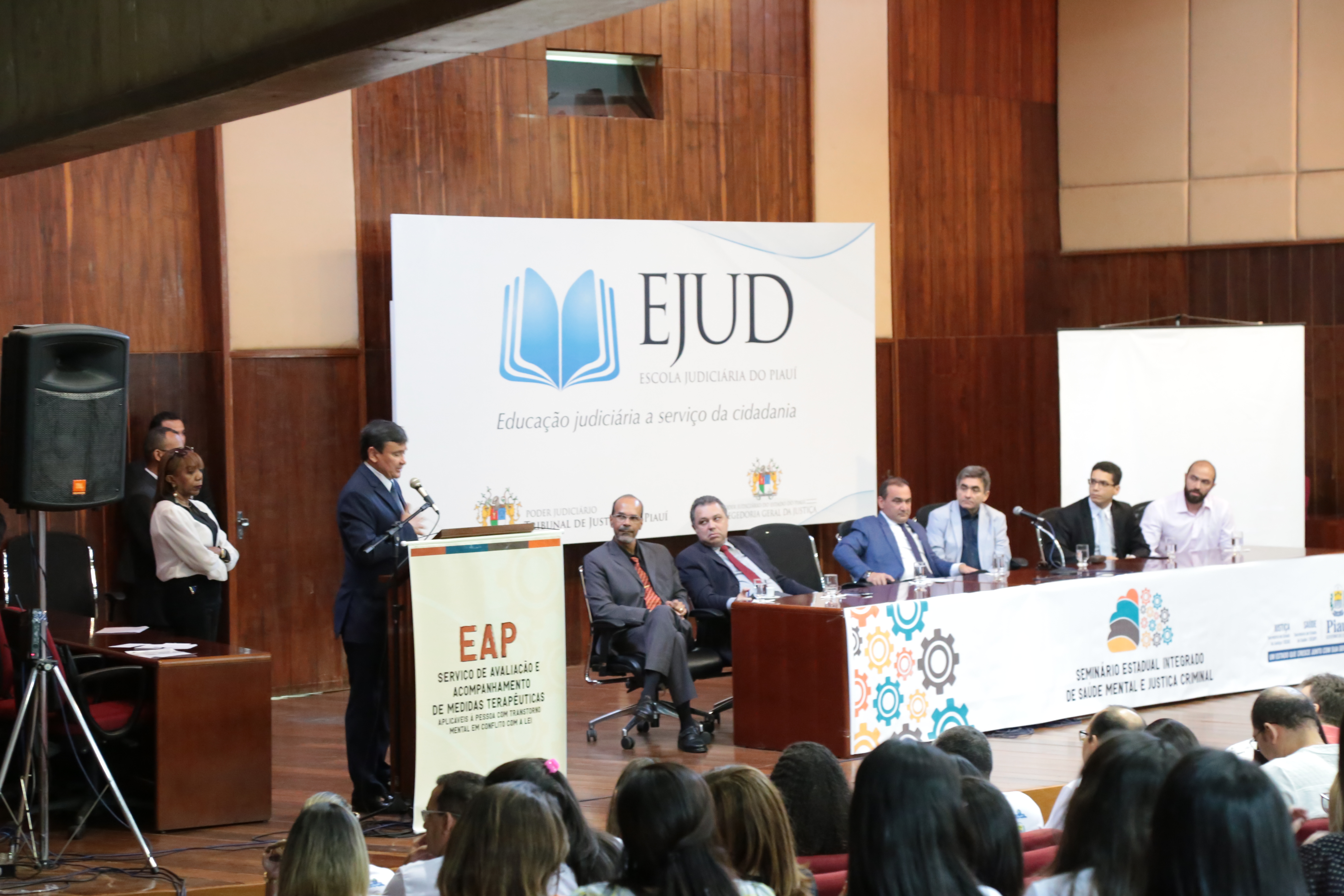 Secretarias de Saúde e Justiça fazem debate sobre saúde mental no sistema prisional.