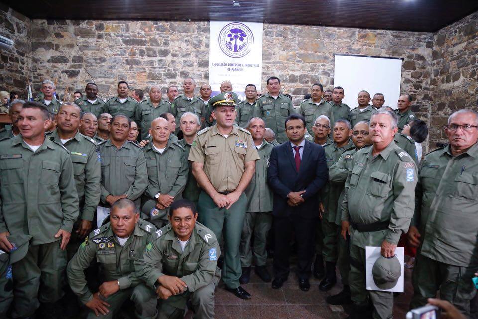 Formatura de sargentos em Parnaíba.