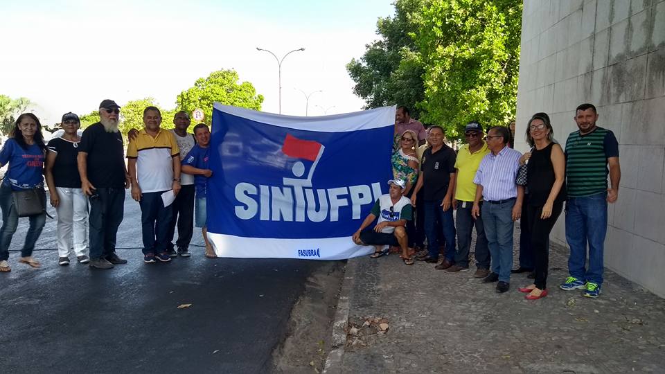 Membros da Sintufpi