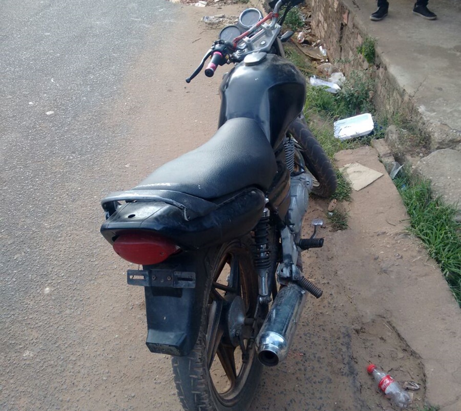 Homem recuperou motocicleta por conta própria.