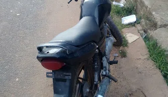 Homem recuperou motocicleta por conta própria.