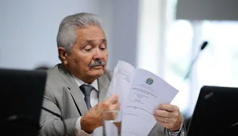 Senador Elmano Férrer (PMDB)