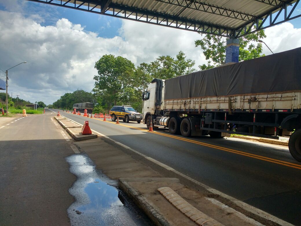 Os motoristas trafegavam em veículos tipo Bitrem.