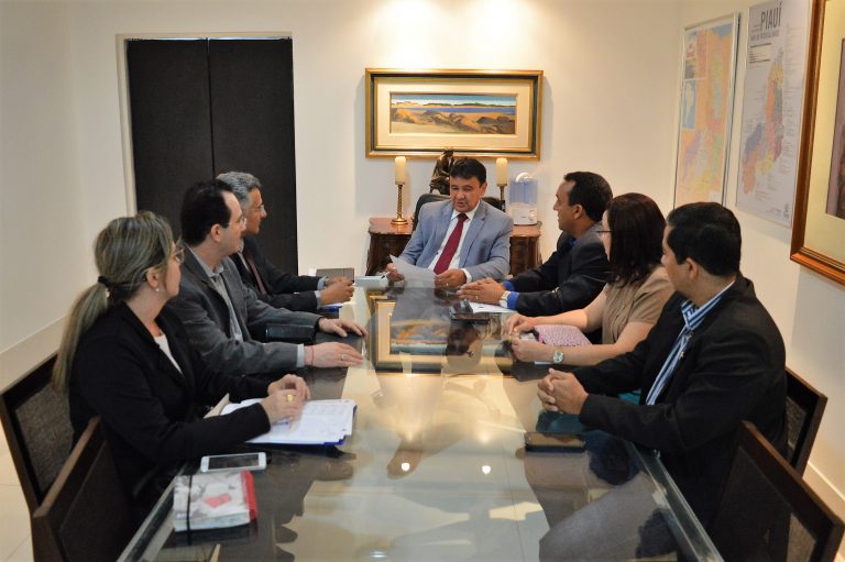 Representantes da universidade se reuniram com o governador na última quinta (04).