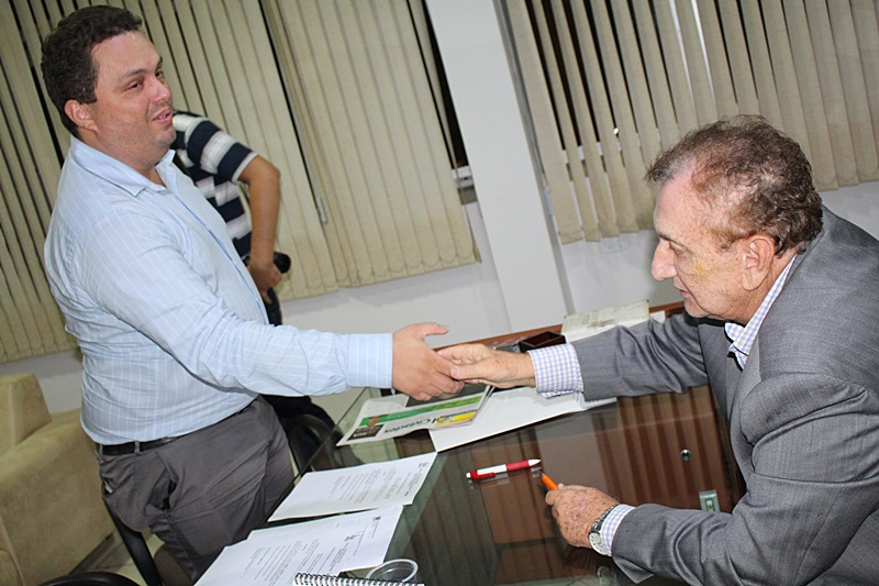 Procurador da Fazenda em Parnaíba, Emerson Barbosa, e o prefeito Mão Santa.