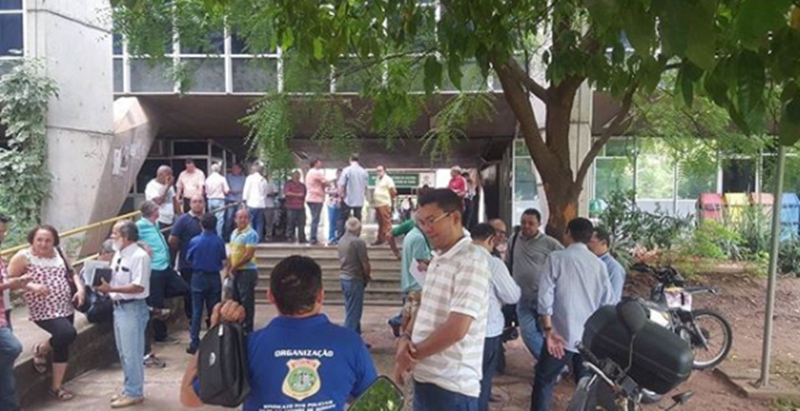 Manifestação cobrando contribuição sindical