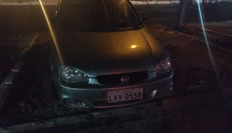 Veículo encontrado no estacionamento do Hospital do Dirceu II.