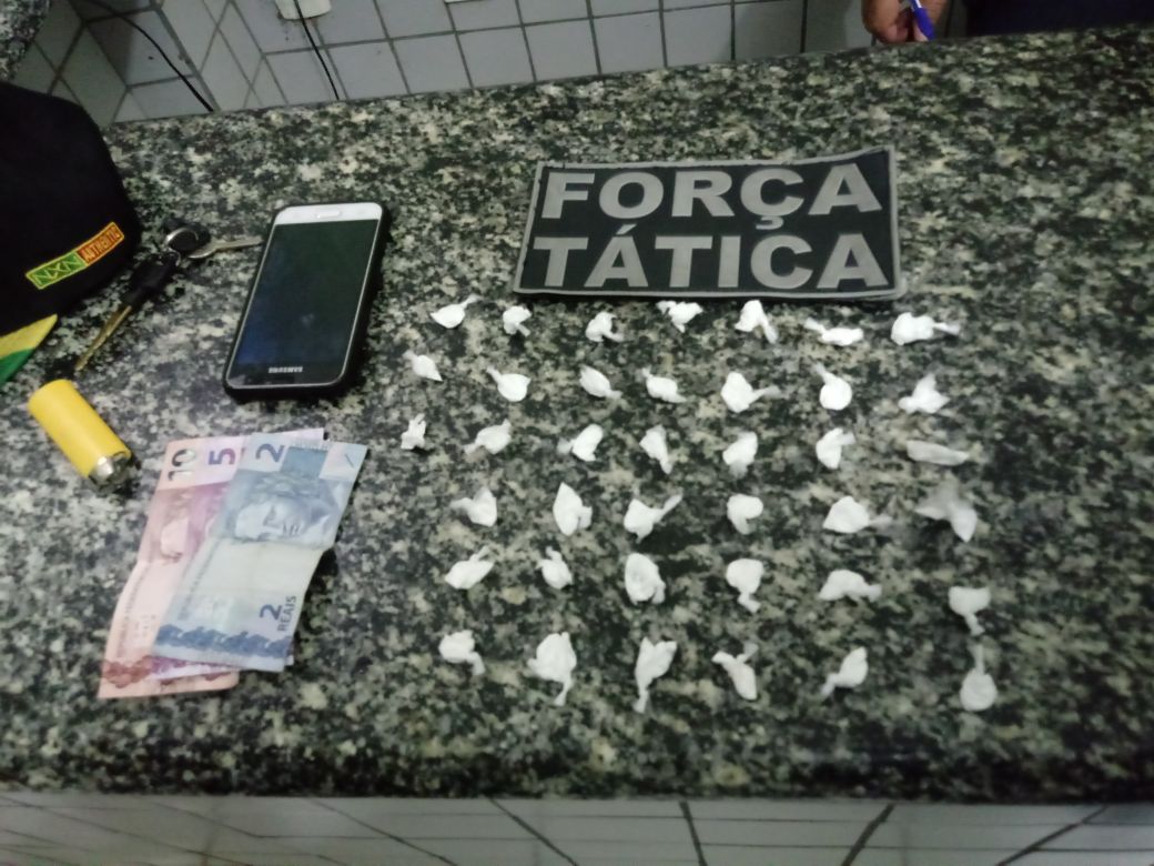 Drogas apreendidas pela polícia.