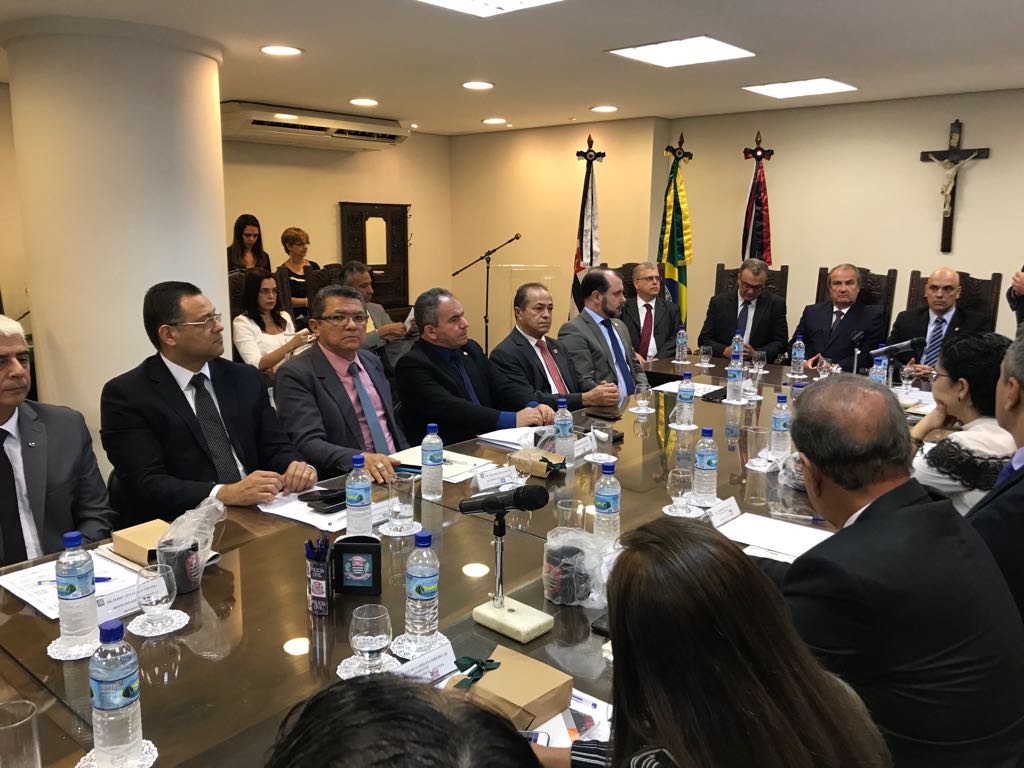 Chefes de Polícias Estaduais se reuniram com o ministro Alexandre de Morais.