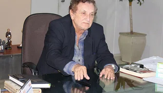 Prefeito Mão Santa.