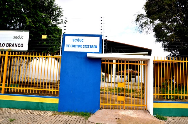 Unidade Escolar Cristino Castelo Branco.