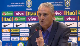 Técnico Tite, durante a convocação