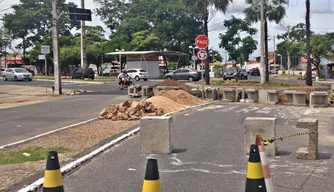 Avenida Dom Severino passa por interdição.