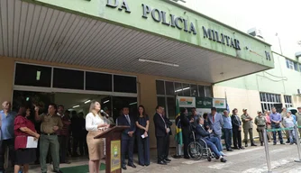 Entrega dos equipamentos no Hospital da Polícia Militar.