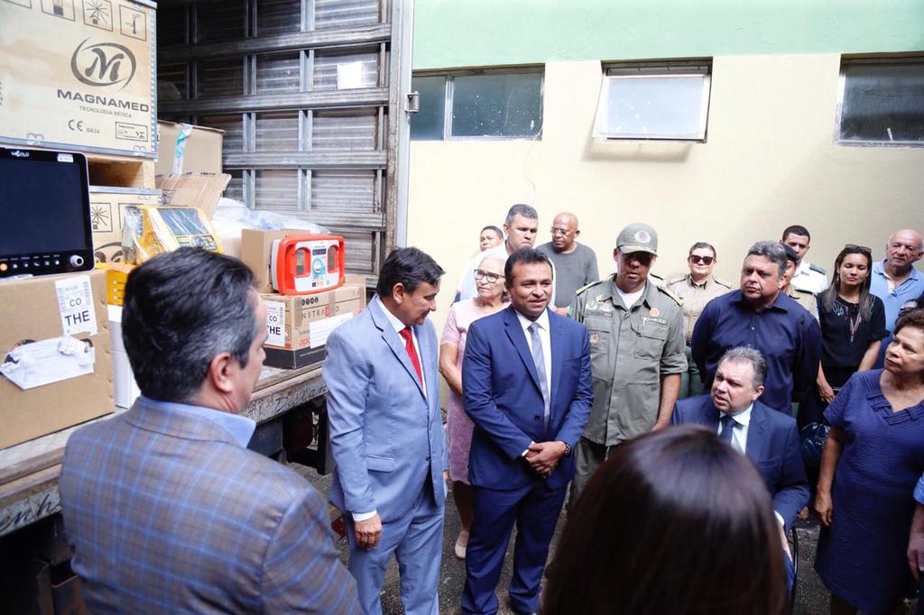 O governador Wellington Dias participou da entrega dos equipamentos.