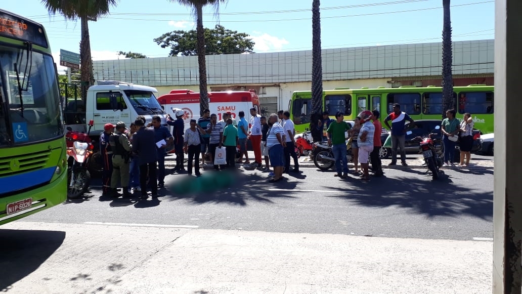 Idosa é atropelada ao tentar atravessar Avenida Maranhão