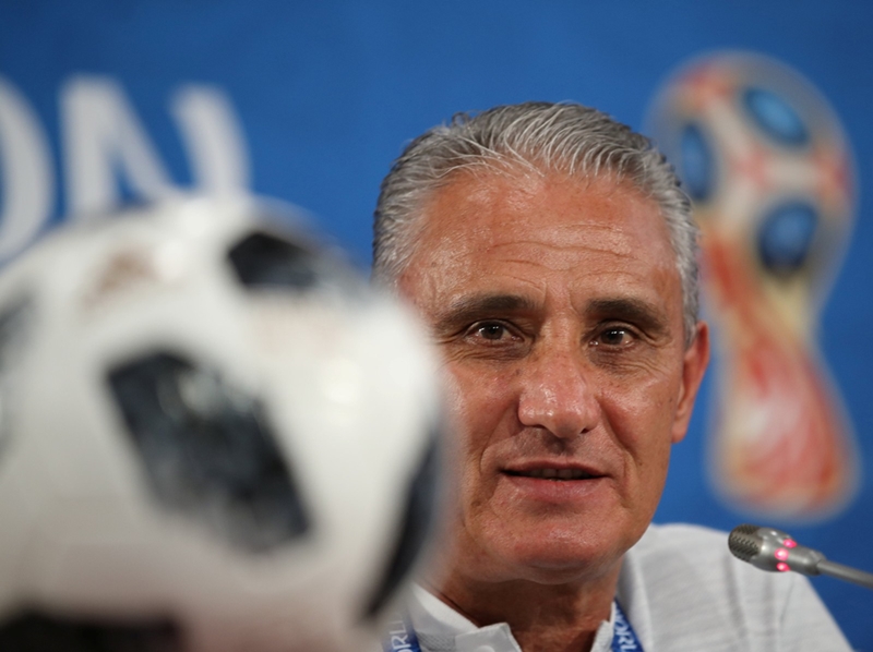 Tite deu entrevista coletiva na véspera da estreia na Copa do Mundo.