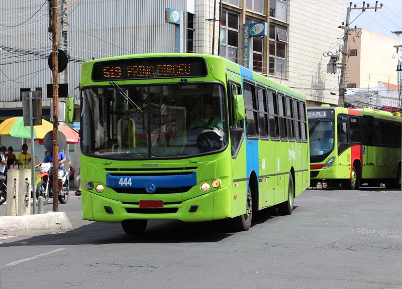 Ônibus Dirceu