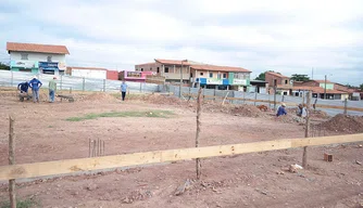 As obras estão sendo realizadas com recursos do município.